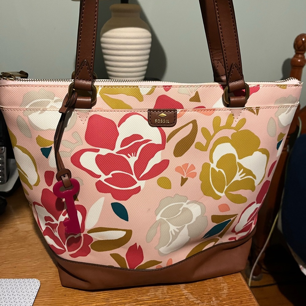 FOSSIL FLORAL COATED CANVAS  SHOULDER /HANDBAG PURSE